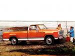 Dodge D100 Conventional Cab Adventurer Sport Package 1976 года